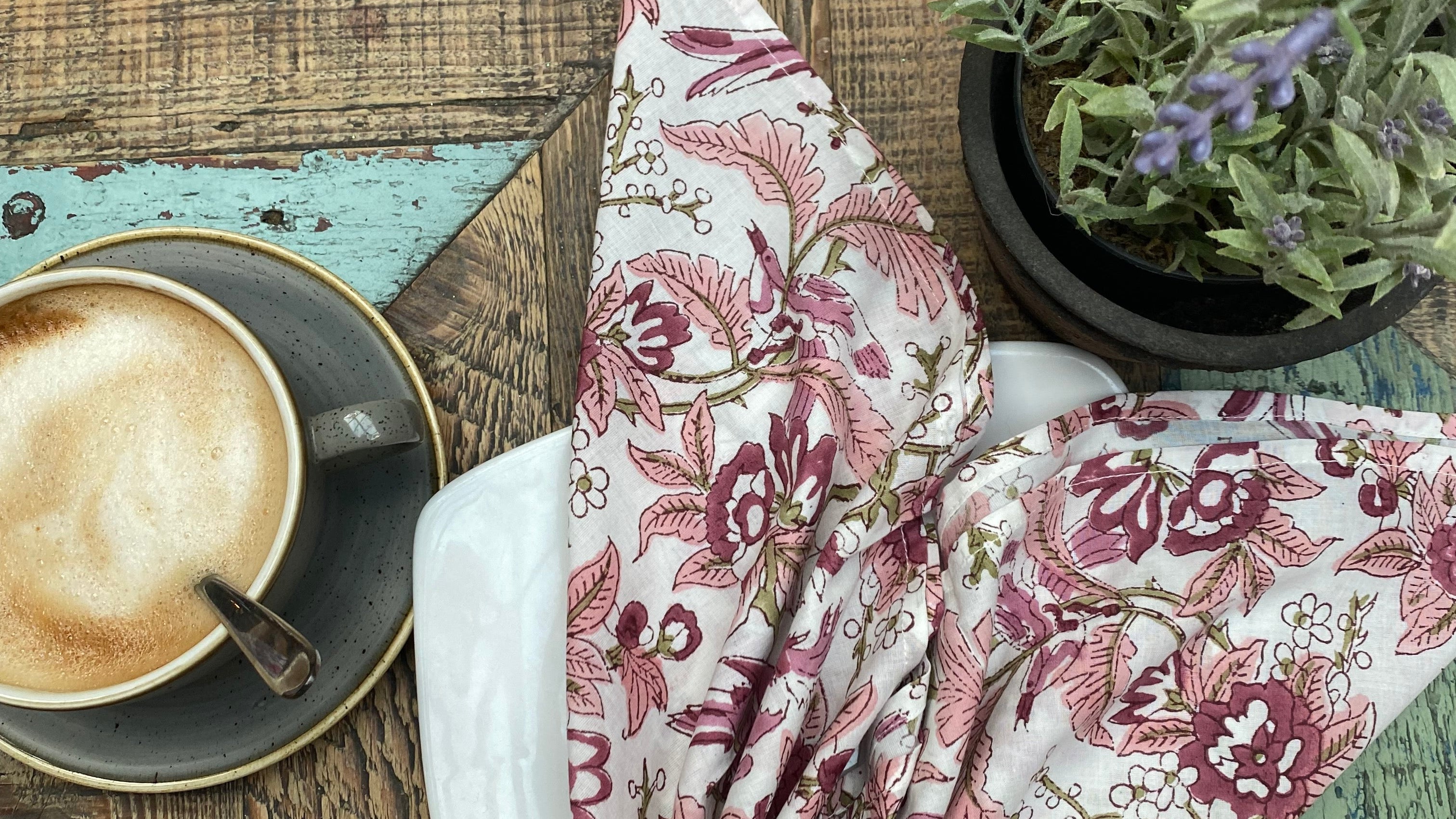 5 Ways to set your table napkins