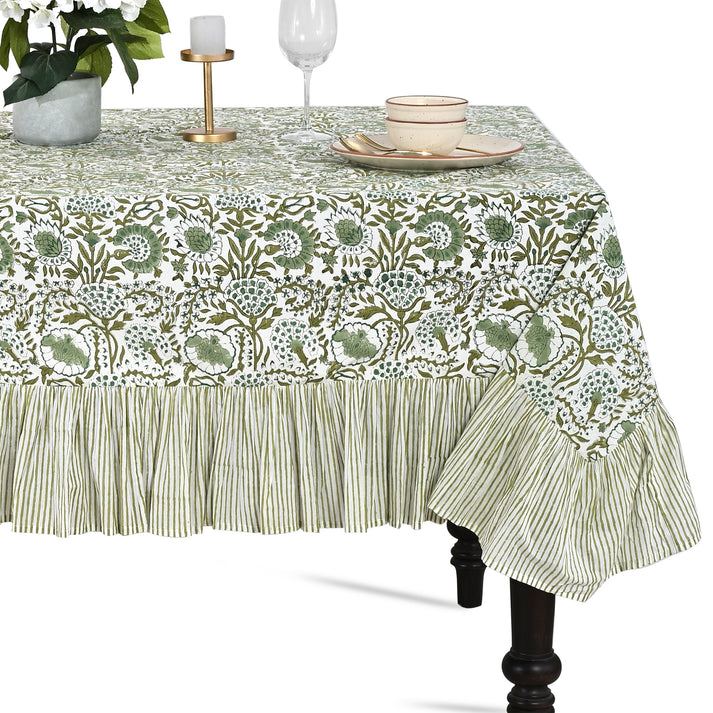 Ruffle tablecloths