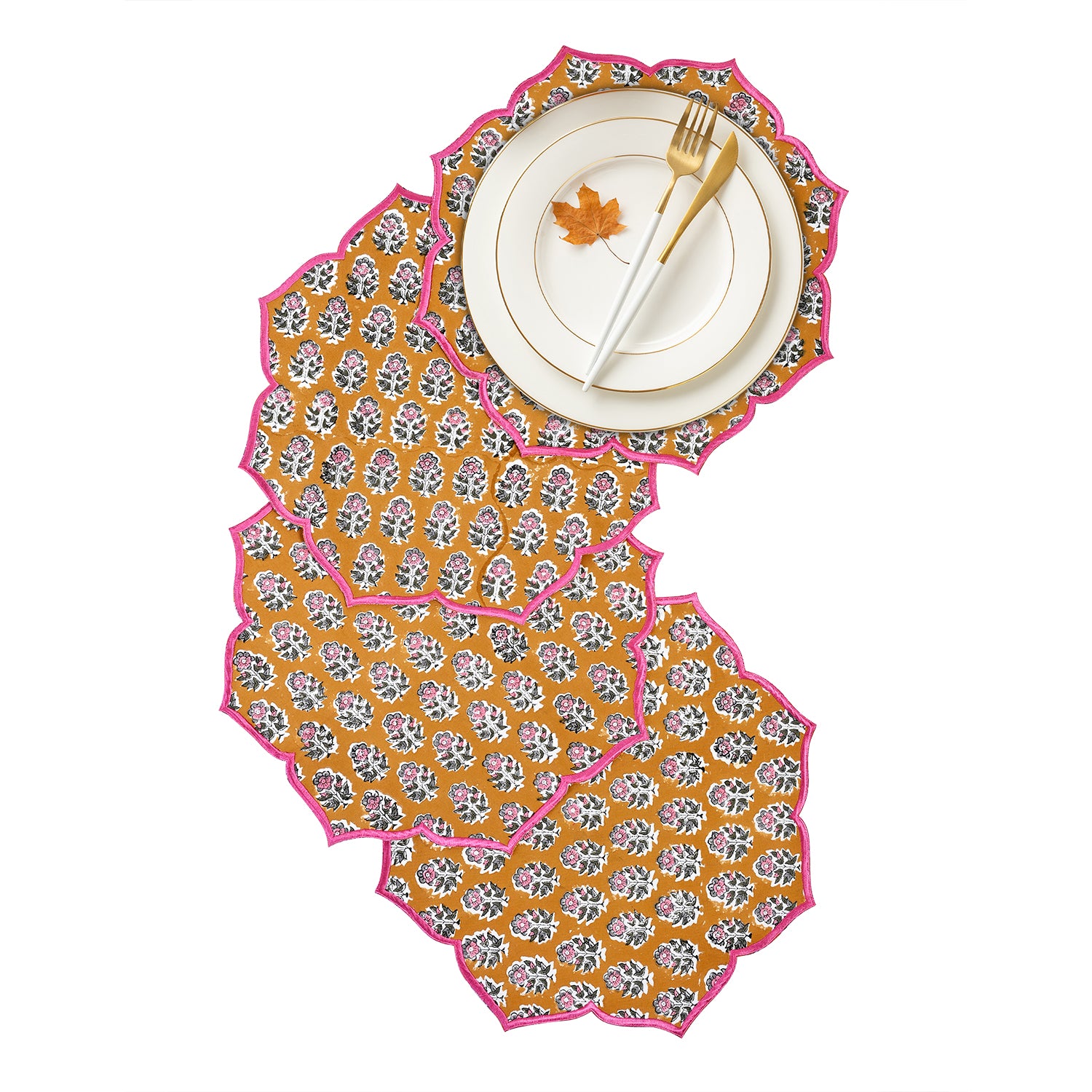 floral Uplifting yellow table decor using cotton scalloped placemats