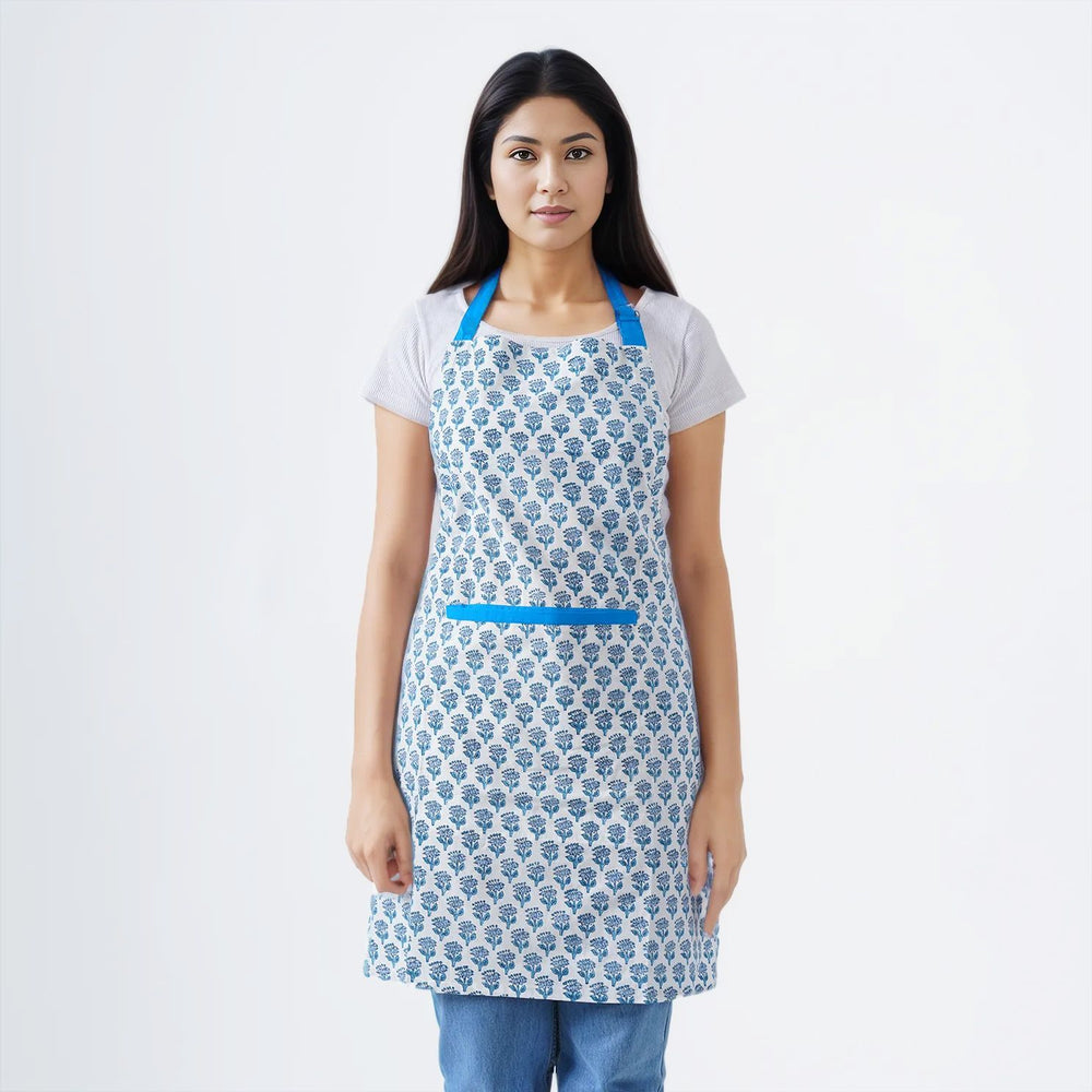 Soft cotton apron with delicate blue floral print